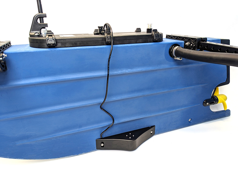 Ping cable routed through the hatch lid.